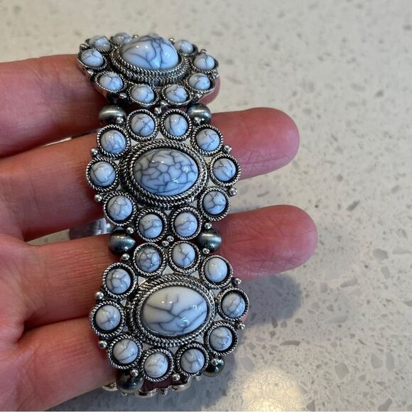 Bohemian Inspired, Vintage Style Elastic Turquoise Beaded Bracelet - Picture 6 of 9